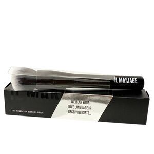 IL Makiage #100 Foundation Blending Brush Makeup NEW IN BOX